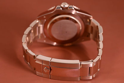 Rolex GMT Master II Roségold 126715CHNR - Full Set