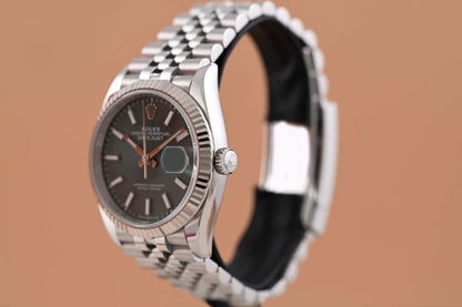 Rolex Oyster Perpetual Datejust 126234 - Green Dial - Full Set