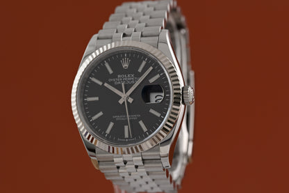 Rolex Datejust 36 - 126234 - Black Dial - Full Set - LC100
