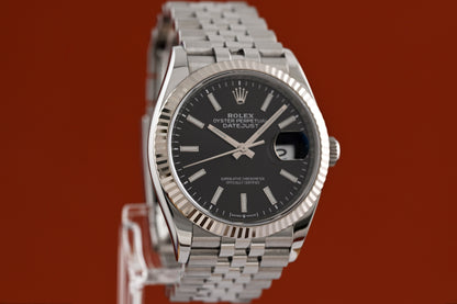 Rolex Datejust 36 - 126234 - Black Dial - Full Set - LC100