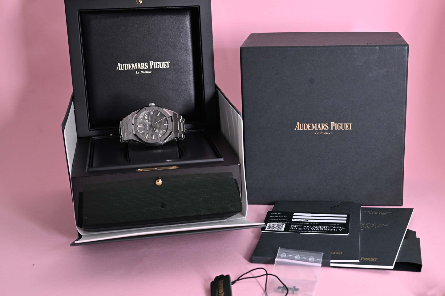 Audemars Piguet Royal Oak 41mm - 15500ST - Full Set - Grey Dial