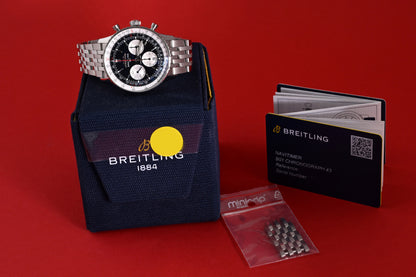 Breitling Navitimer B01 Chronograph 43 - Full Set