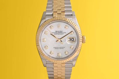 Rolex Oyster Perpetual Datejust 126233 - Full Set - MOP Dial