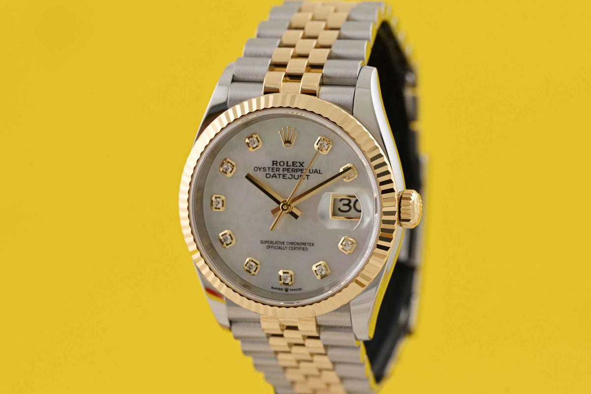 Rolex Oyster Perpetual Datejust 126233 - Full Set - MOP Dial