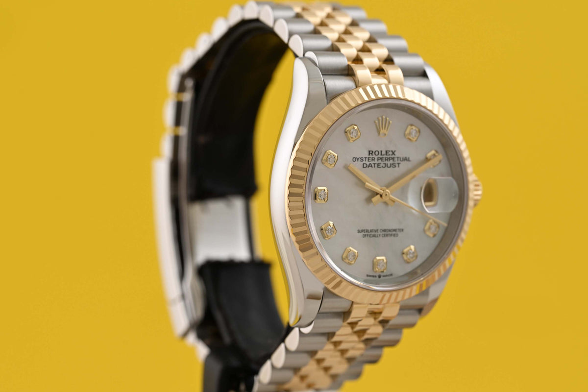 Rolex Oyster Perpetual Datejust 126233 - Full Set - MOP Dial