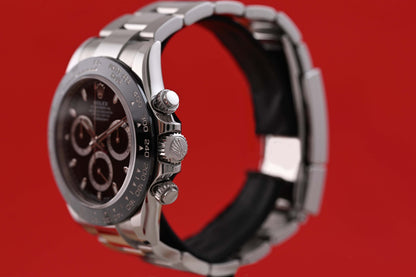 Rolex Daytona 116500LN - Full Set - Black Dial - LC100