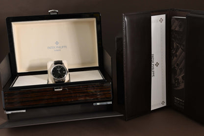 Patek Philippe Calatrava 5227G-001 - Full Set