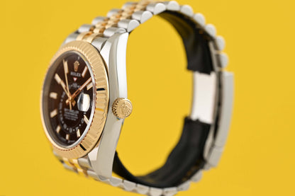 Rolex Sky-Dweller 336933 - Full Set - Black Dial