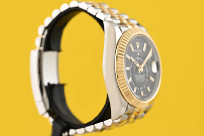 Rolex Sky-Dweller 336933 - Full Set - Black Dial