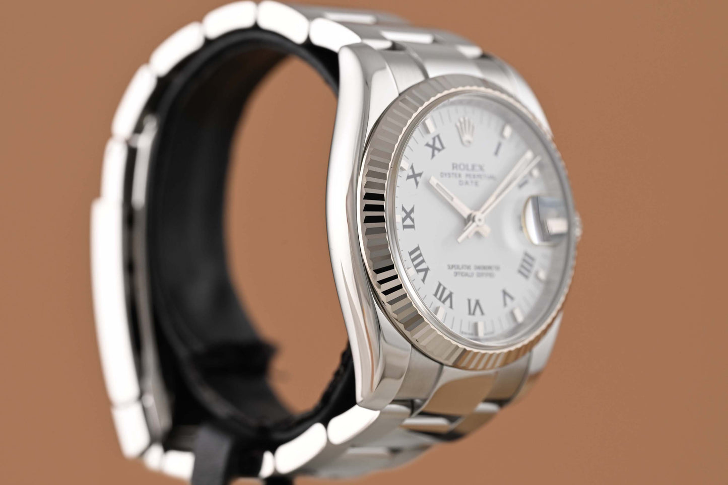 ROLEX Oyster Perpetual Date 115234 - Full Set - LC100