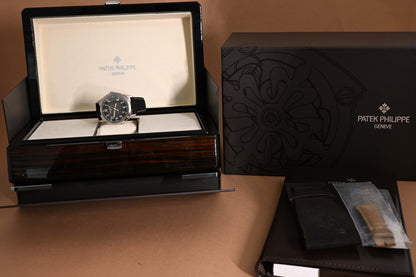 Patek Philippe Calatrava 5226G-001 - Full Set