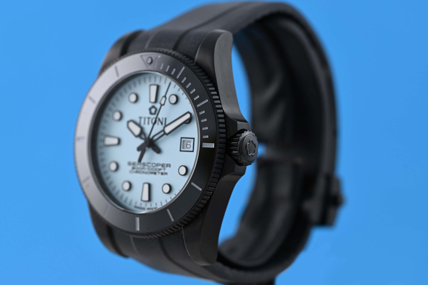 Titoni Seascoper 300 Ice Blue Limited Edition - Full Set
