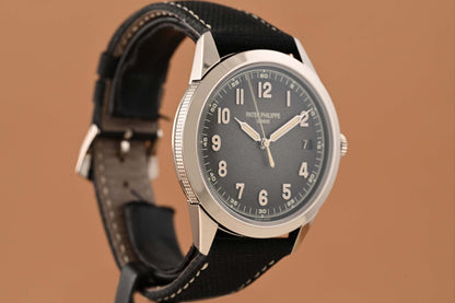 Patek Philippe Calatrava 5226G-001 - Full Set