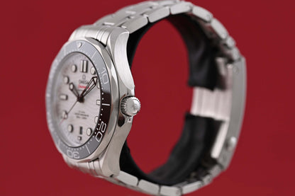 Omega Seamaster Diver 300M - Full Set - White Dial