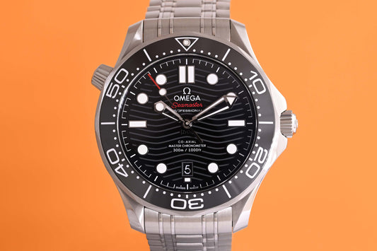 Omega Seamaster Diver 300M - Black Dial - Full Set