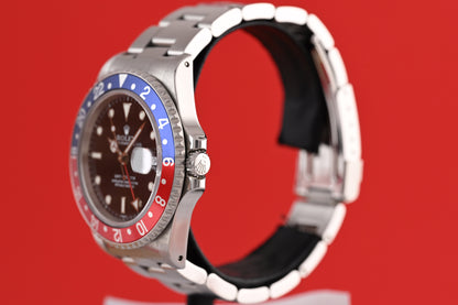 Rolex GMT Master 16700 Pepsi - Full Set - Swiss Only - LC100 -N.O.S