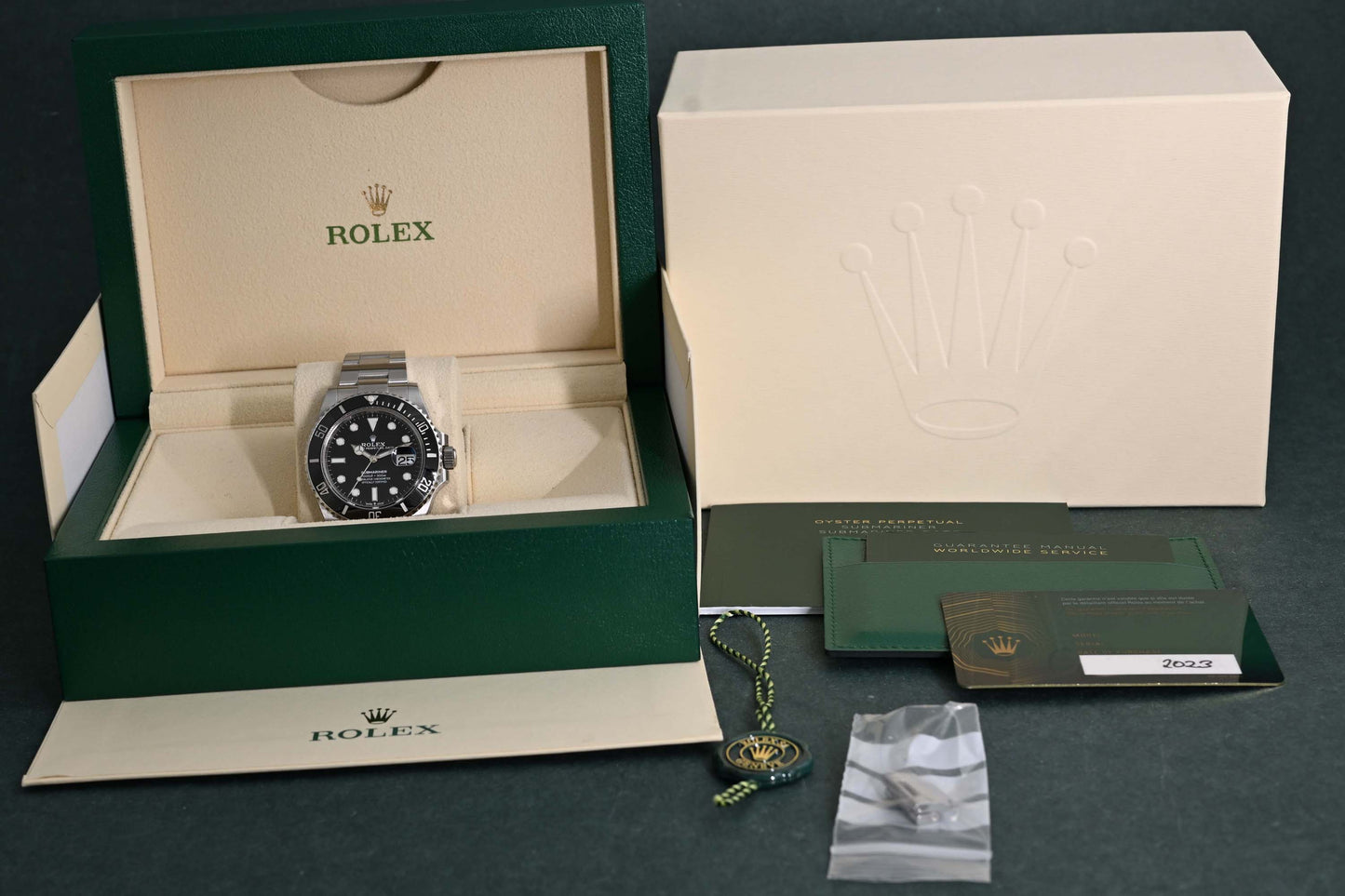 Rolex Submariner Date 126610LN - Full Set