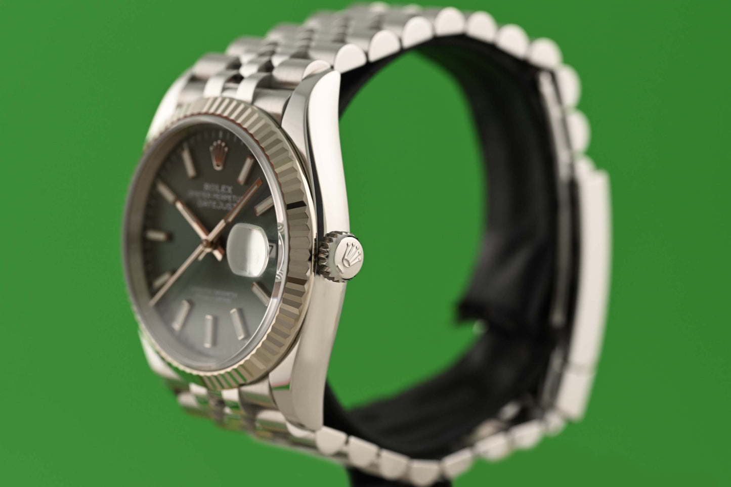 Rolex Oyster Perpetual Datejust 126234 - Green Dial - Full Set