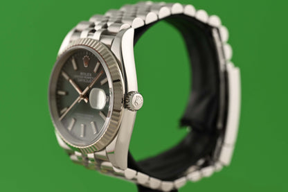 Rolex Oyster Perpetual Datejust 126234 - Green Dial - Full Set