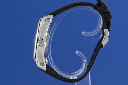 H.Moser & Cie. Pioneer Centre Seconds - Midnight Blue - Full Set