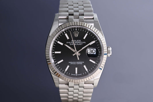 Rolex Datejust 36 - 126234 - Black Dial - Full Set