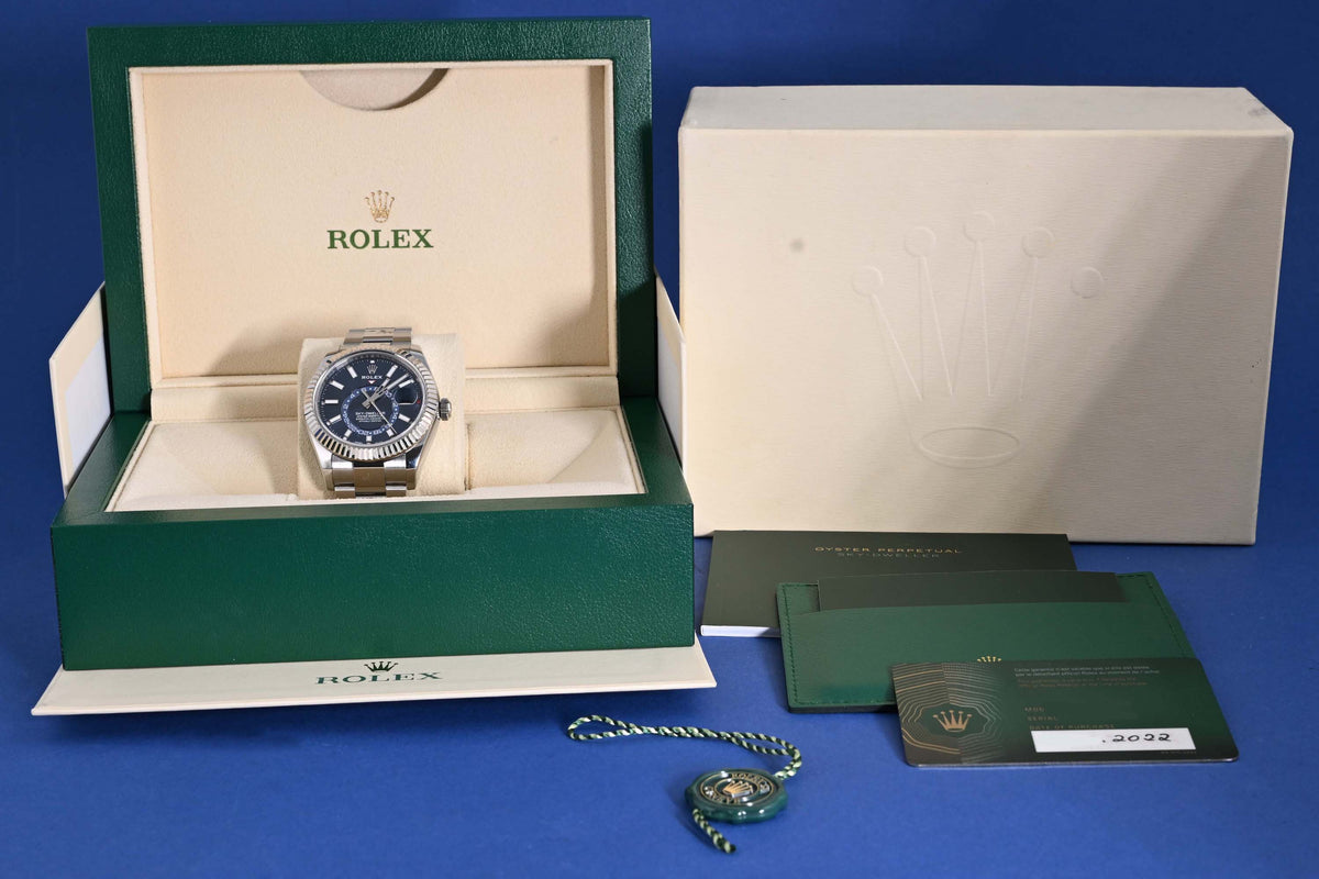 Rolex Sky-Dweller 326934 - Blue Dial - Full Set