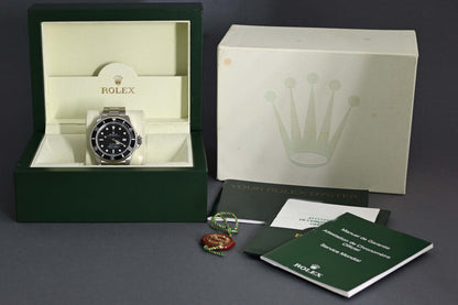 Rolex Sea Dweller 16600 - Full Set - 2001