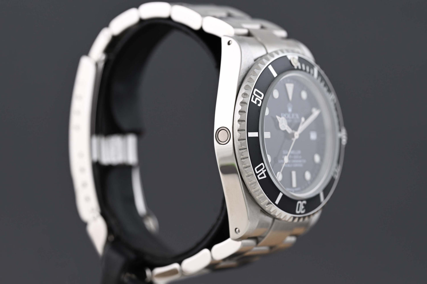 Rolex Sea Dweller 16600 - Full Set - 2001
