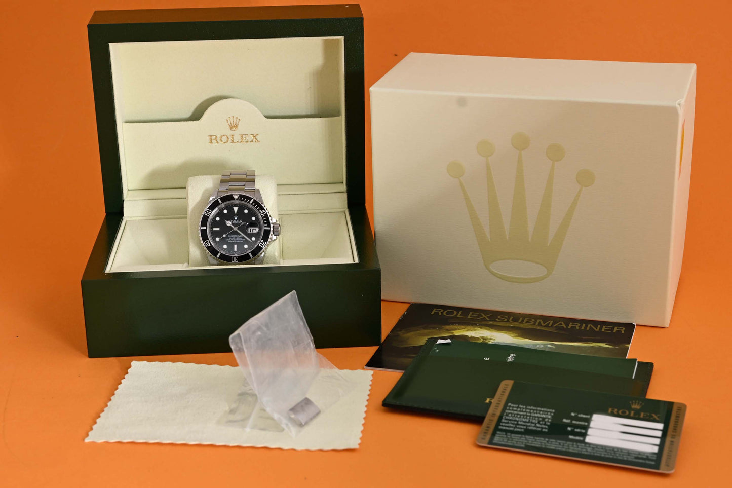 Rolex Submariner 16610 - Full Set - 2010 - Like NEW