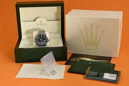 Rolex Submariner 16610 - Full Set - 2010 - Like NEW