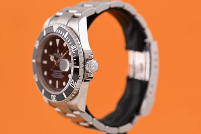 Rolex Submariner 16610 - Full Set - 2010 - Like NEW