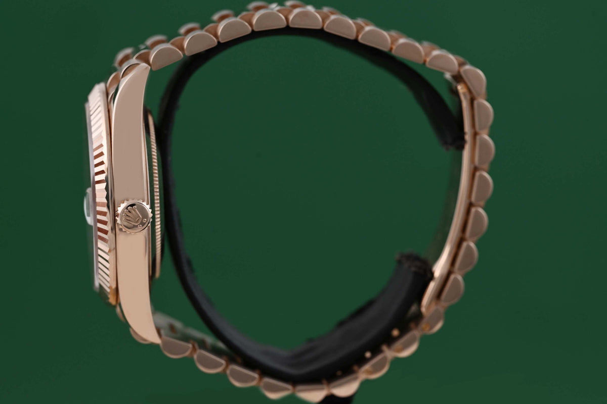Rolex Day Date 40 Roségold 228235 - Full Set - Chocolate Motif Dial