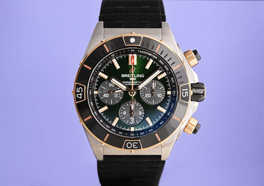 Breitling Super Chronomat B01 44mm - Full Set
