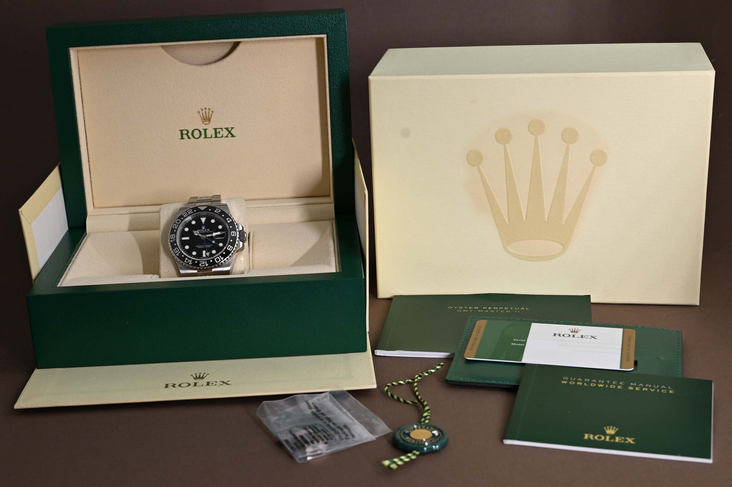 Rolex GMT Master II 116710LN - Full Set