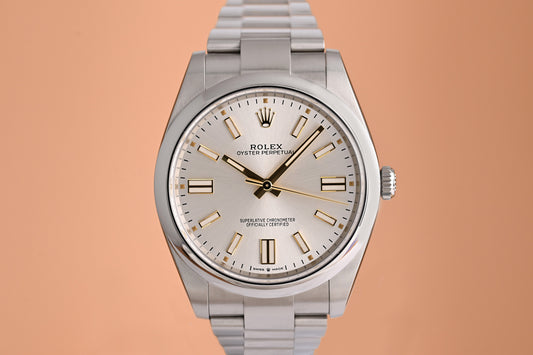 Rolex Oyster Perpetual 41mm 124300 - Silver Dial - Full Set