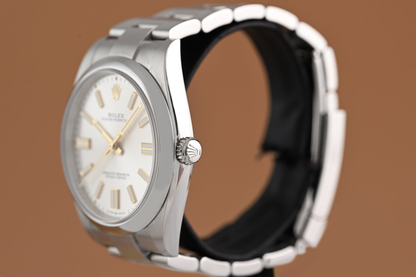 Rolex Oyster Perpetual 41mm 124300 - Silver Dial - Full Set
