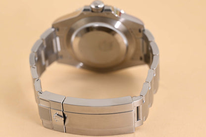 Rolex Submariner No Date 124060 - Full Set - NEW 2026