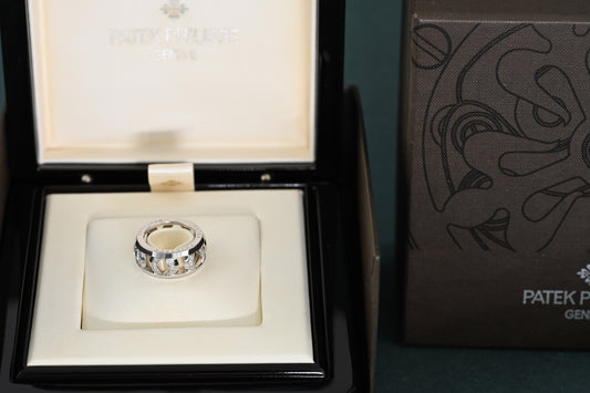 Patek Philippe Nautilus Ring mit 48 Diamanten 18k. Weißgold
