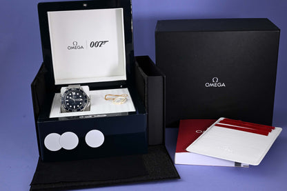 Omega Seamaster Diver 300M James Bond - Blue Dial - Full Set