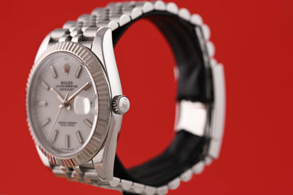 Rolex Datejust 41 - 126334 - White Dial - Full Set