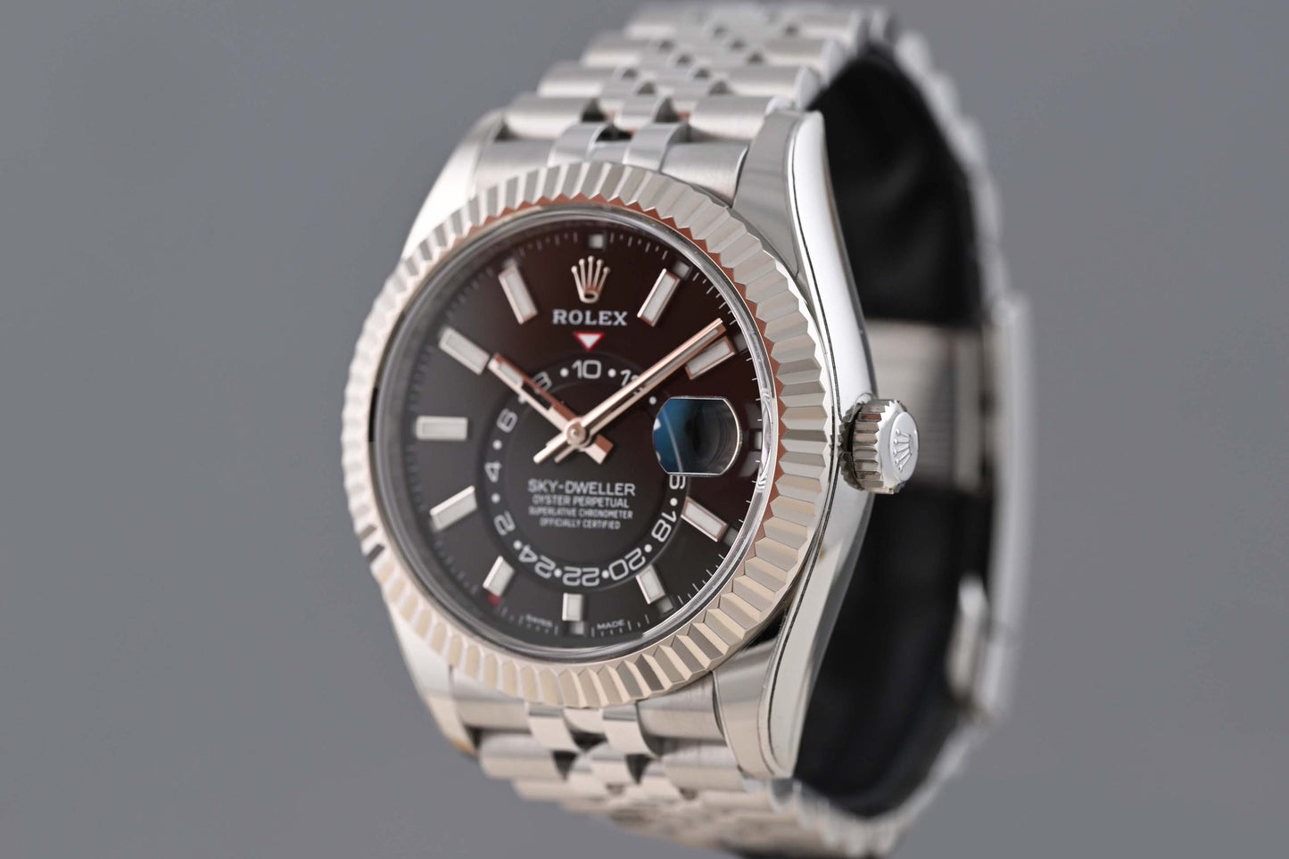 Rolex Sky-Dweller 326934 - Full Set - Black Dial
