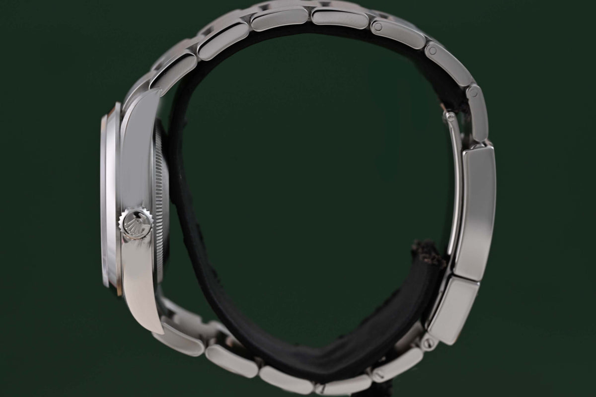Rolex Explorer I 124270 - Full Set