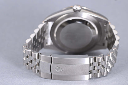 Rolex Sky-Dweller 326934 - Full Set - Black Dial