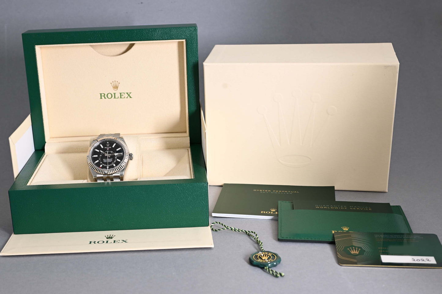 Rolex Sky-Dweller 326934 - Full Set - Black Dial