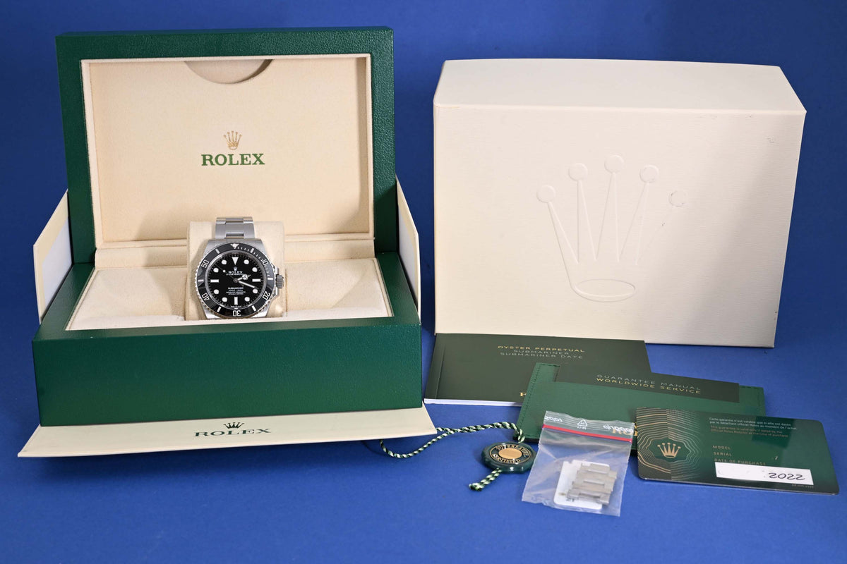 Rolex Submariner No Date 124060 - Full Set - Like New