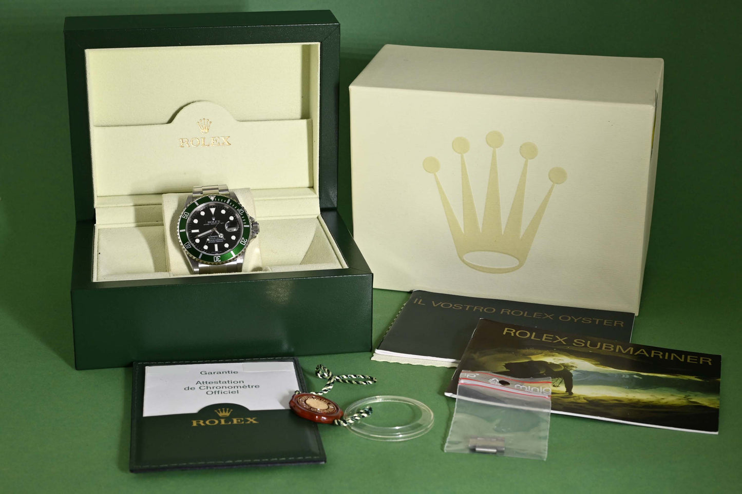 Rolex Submariner 16610LV - Full Set - Kermit - near N.O.S.