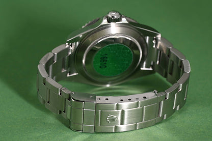 Rolex Submariner 16610LV - Full Set - Kermit - near N.O.S.