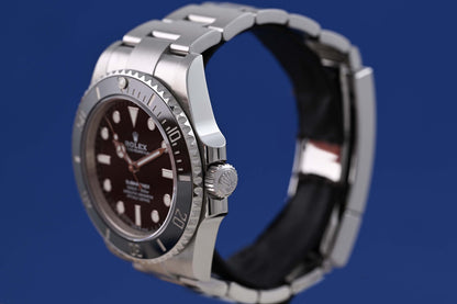 Rolex Submariner No Date 124060 - Full Set - Like New