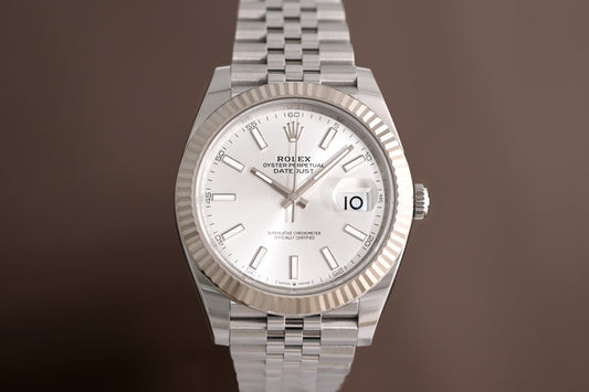 Rolex Datejust 41 - 126334 - Silver Dial - Full Set