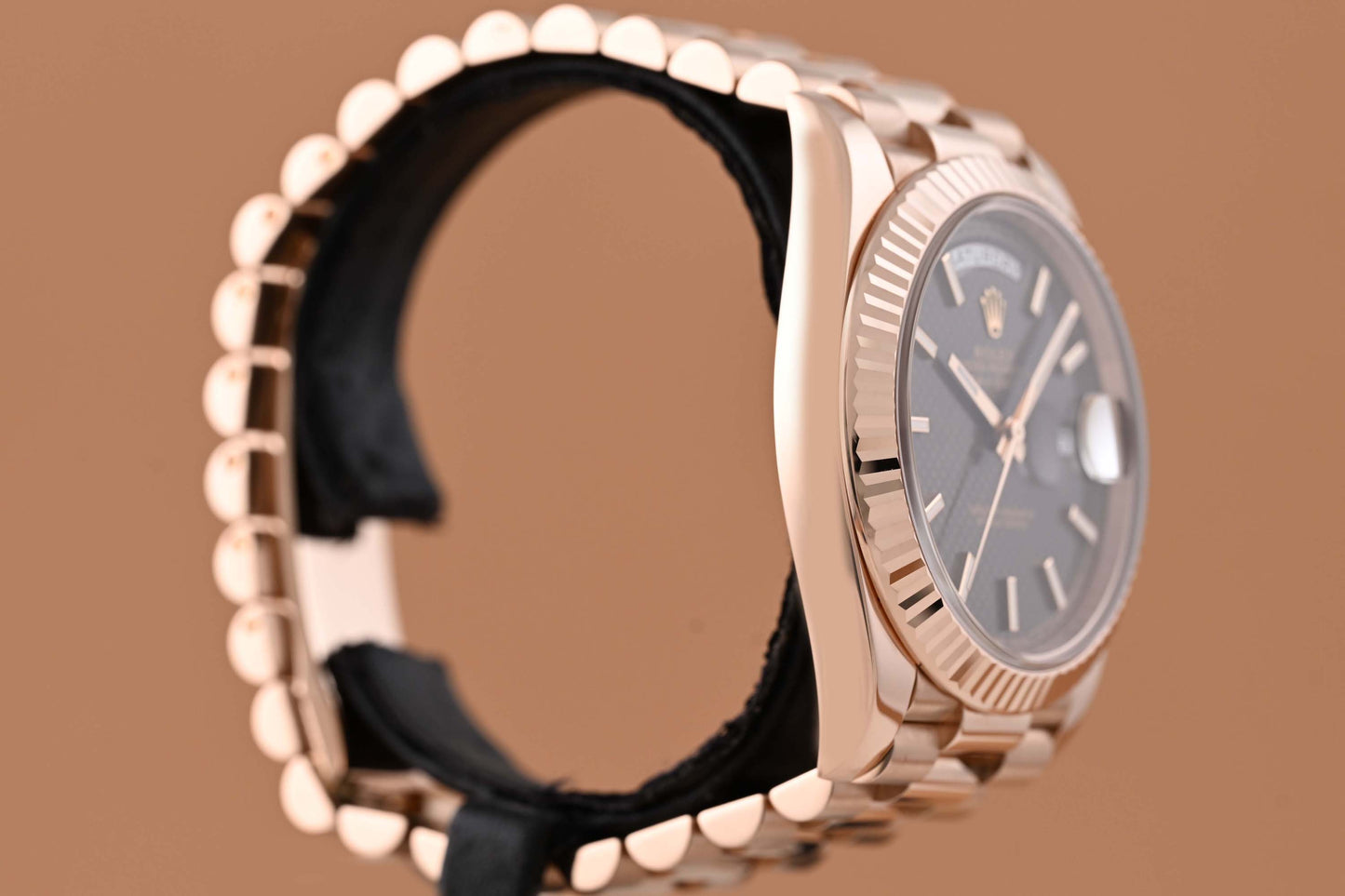 Rolex Day Date 40 Roségold 228235 - Full Set - Chocolate Motif Dial